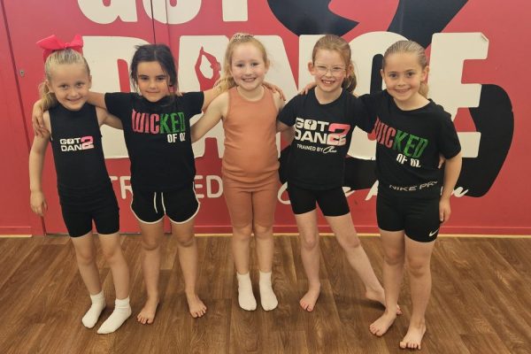 Five Got2Dance dancers together at the studio